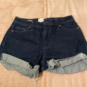 Vintage midi jean shorts